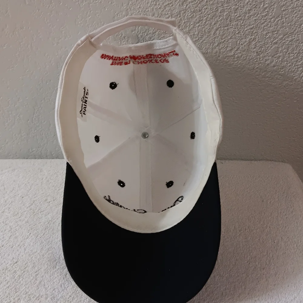 D-E Black and White Party Cap